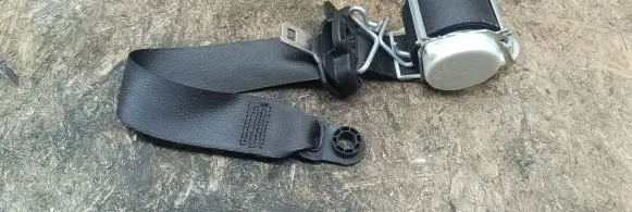 Jaguar XF X250 Front seatbelt 8X23F611B09 65695 BBDUA