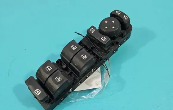 Renault Megane III Electric window control switch IMPRK1442617