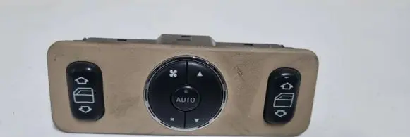 Mercedes-Benz ML W163 Electric window control switch A1638200326 2003021416 03420670