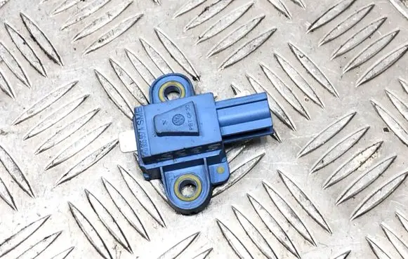 Volkswagen Golf V Airbag deployment crash/impact sensor 1K0955557A 0232ES3NVUY