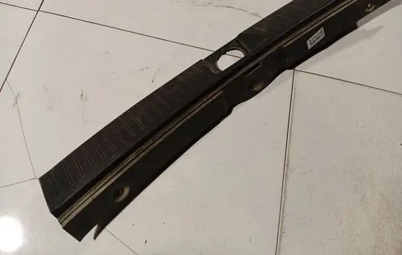 Other trunk/boot trim element