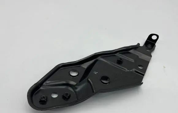 Cupra Formentor Headlight/headlamp mounting bracket 5FF806930