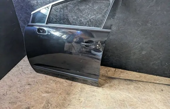 Peugeot 3008 I Front door