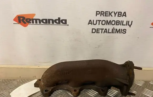 Volkswagen PASSAT B5.5 Exhaust manifold 078253033 078253033A0