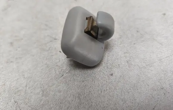 Audi Q3 8U Sun visor clip/hook/bracket 8U0857562