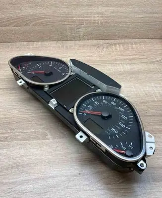 Audi A6 S6 C6 4F Speedometer (instrument cluster) 4F0920981F 4F0910930C