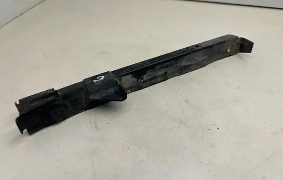 Mercedes-Benz E W211 Front bumper mounting bracket A2118801114