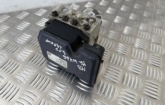 Mercedes-Benz ML W166 ABS Pump A1669013400 A1664313112