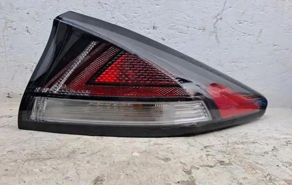 Hyundai Ioniq Rear/tail lights 92402G2200