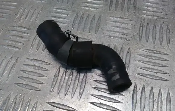 Volkswagen PASSAT B8 Engine coolant pipe/hose 3Q0122073H