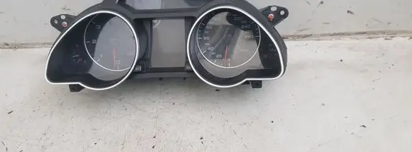 Audi A5 8T 8F Speedometer (instrument cluster) 8T0920931A
