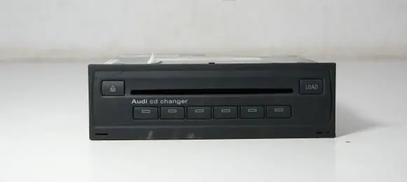 Audi A8 S8 D3 4E CD/DVD changer 4E0035111