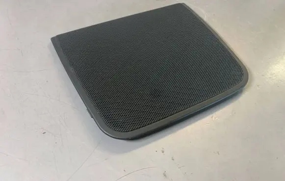 BMW 3 E46 Parcel shelf speaker trim grill 8222941