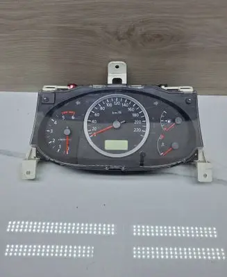 Nissan Almera Tino Speedometer (instrument cluster) BU714