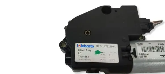 BMW 5 F10 F11 Sunroof motor/actuator 1717822B