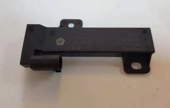 Dodge Challenger Aerial antenna amplifier 68051315AB 04749301AB