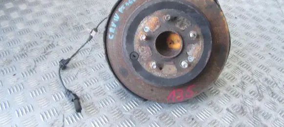 Honda CR-V Rear wheel hub spindle/knuckle 