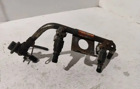 Subaru Impreza II Fuel main line pipe 17522AA630
