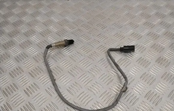 Mercedes-Benz C W204 Lambda probe sensor A0075425118