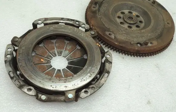 Suzuki Jimny Flywheel 1262080A00 2210081A01