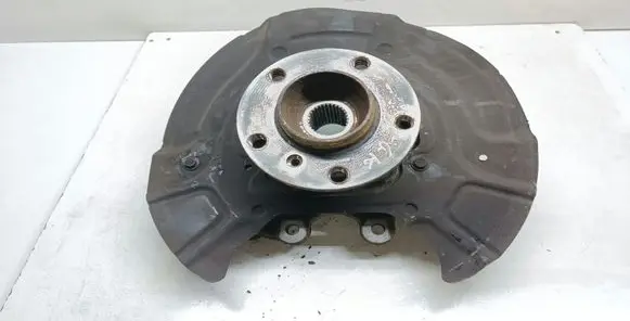 Rear wheel hub spindle/knuckle