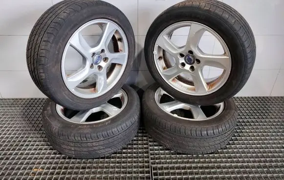 Volvo V70 R17 alloy rim 31200602AOP123 31200602