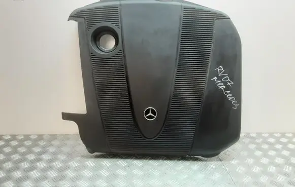 Mercedes-Benz C W203 Engine cover (trim) A0460102367