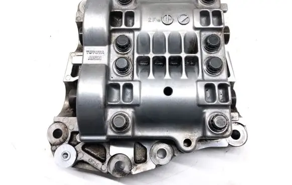 Toyota Corolla E120 E130 Oil pump 2AD-FTV