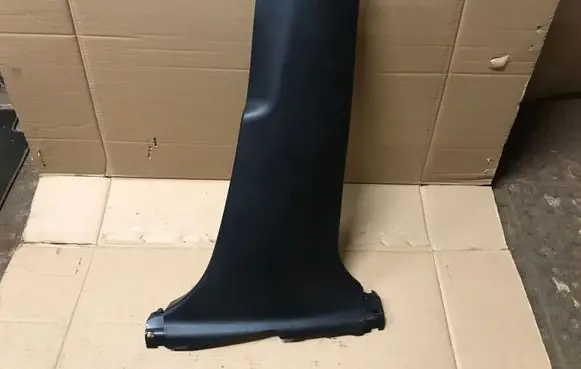 (B) pillar trim (bottom)