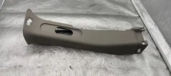 Chrysler Voyager (C) pillar trim C289006AF OZR26BD1AF