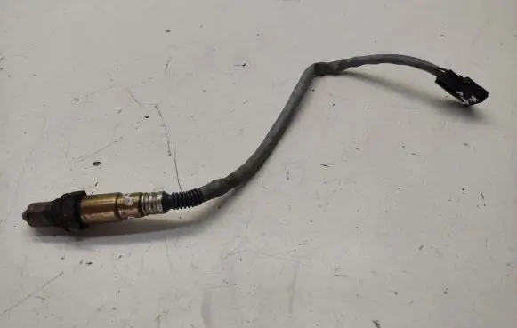 Mercedes-Benz A W176 Lambda probe sensor 226A41733R 0281004221 H8201395330