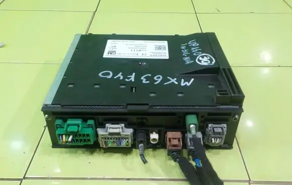 Opel Insignia A Central body control module SILVERBOX