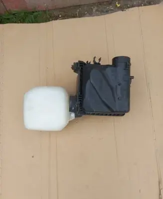 Subaru Legacy Air filter box A52AG08