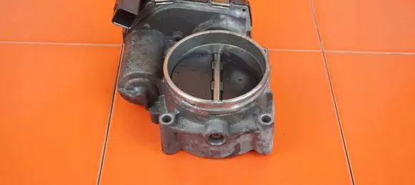 BMW 3 E90 E91 Throttle body valve A2C53112155 N53B30A
