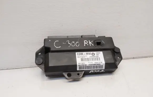 Chrysler 300 - 300C Door control unit/module P56038722AP