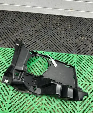 BMW 1 F20 F21 Front bumper mounting bracket 8050996 10633610
