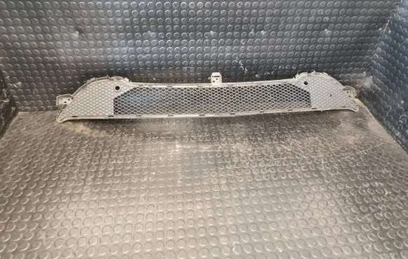 Mercedes-Benz CLA C117 X117 W117 Front bumper lower grill A1178851122