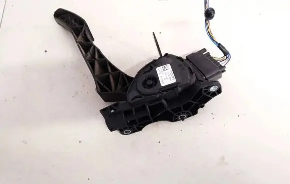 Volvo S80 Accelerator throttle pedal 31329060 6pv010834-03