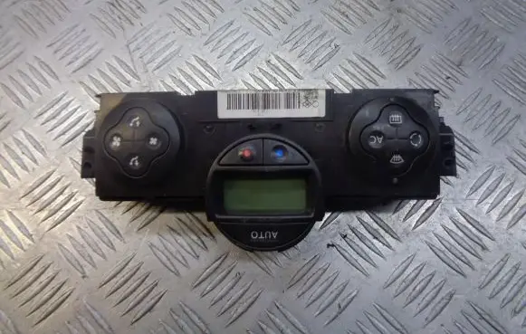 Renault Scenic II - Grand scenic II Interior fan control switch 8200501461