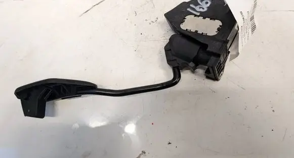 Toyota Yaris Accelerator throttle pedal 781100D150