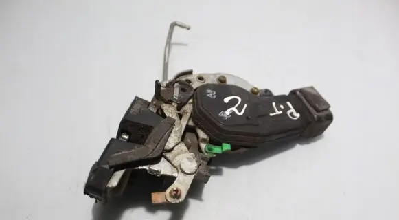 Suzuki Grand Vitara I Rear door lock