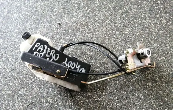 Mitsubishi Pajero Front door lock