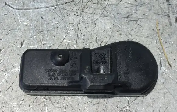 Mercedes-Benz Vito Viano W447 Tire pressure sensor A4479050500Q01 8D3369