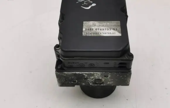 BMW 5 E60 E61 ABS Pump 6769703 0265934