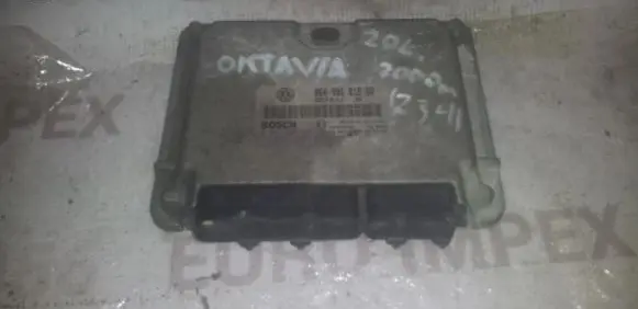 Skoda Octavia Mk1 (1U) Engine control unit/module 06A906018GR 0261206923