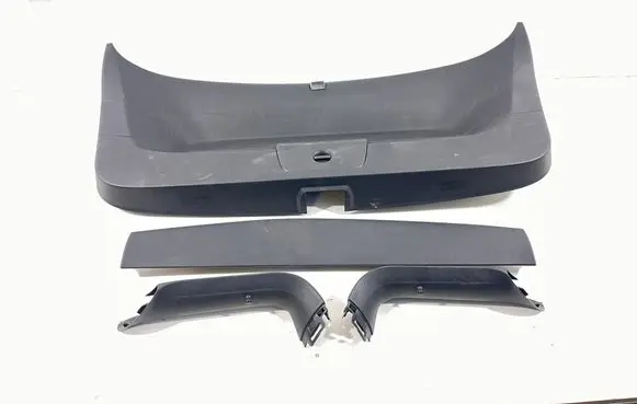 Volkswagen Golf VII Tailgate trim 5g6867605 5g6867715 5g6867713