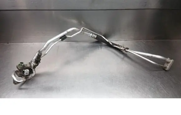 Opel Corsa D Air conditioning (A/C) pipe/hose 13203336