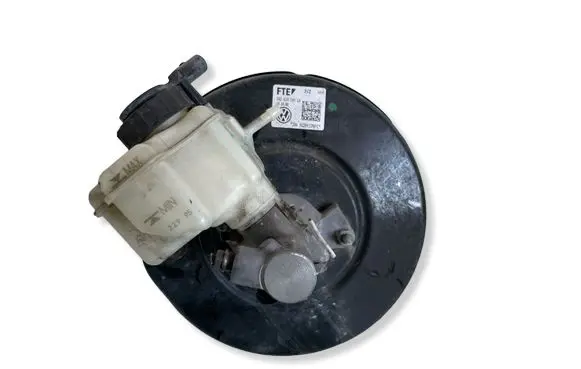 Volkswagen Golf VI Brake booster 1K1614105G 1K1614105CA