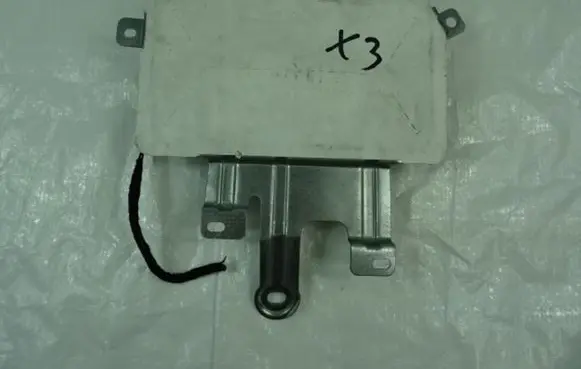BMW X3 E83 Front door 30371168A