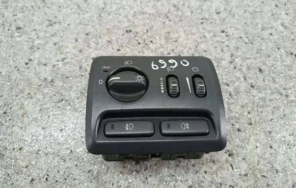 Volvo V70 Light switch 9441233